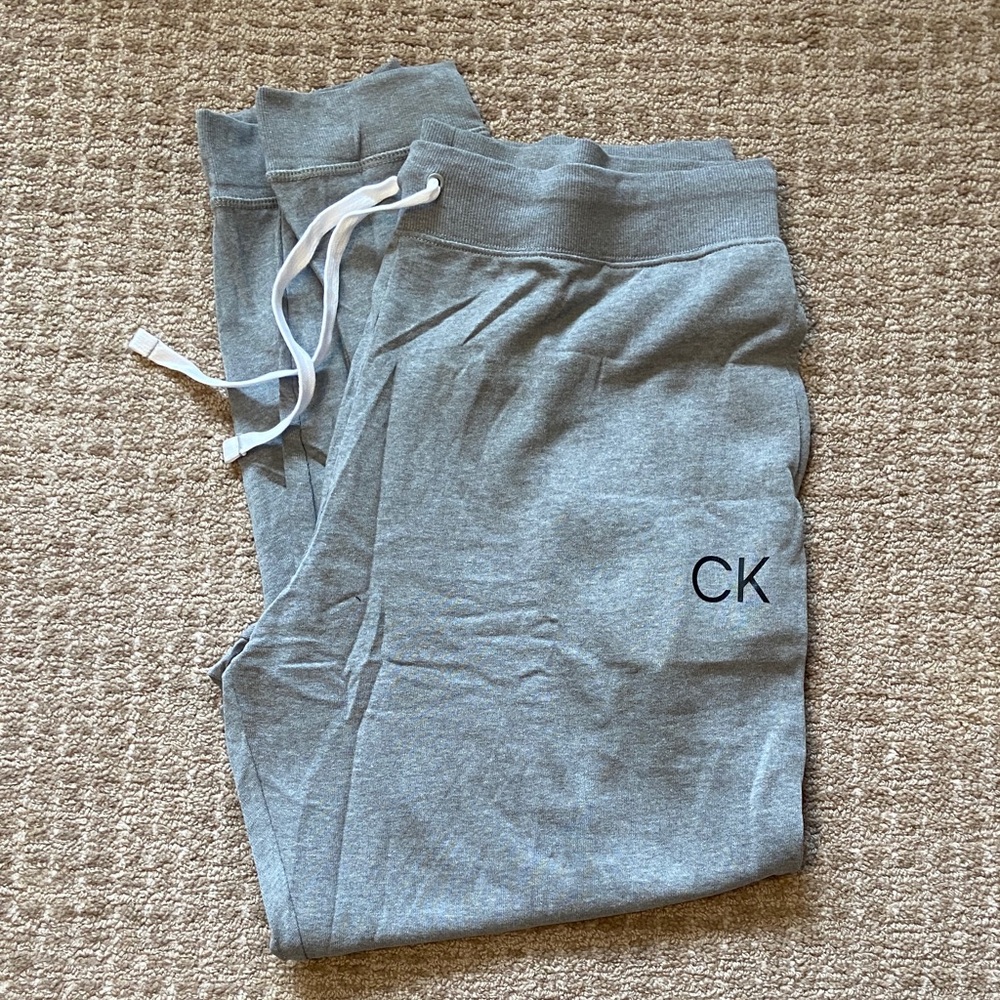 NWOT Women’s Calvin Klein Light‎ Gray Joggers, Sleep Pants XLarge